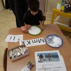 PUT DO ŠKOLE VODI KROZ IGRU