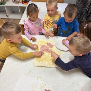 ZAHVALNI ZA PLODOVE ZEMLJE U SKUPINI RIBICE