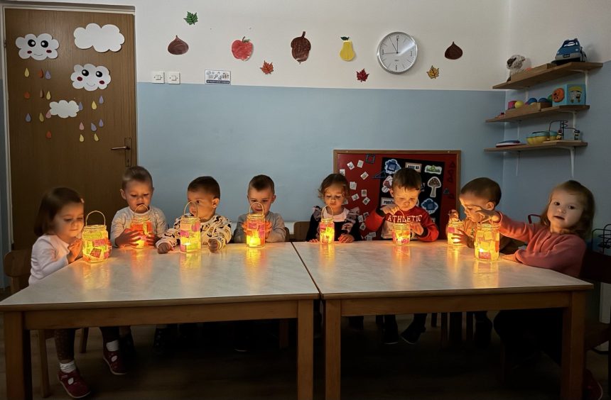 Izrada lampiona za blagdan Svih Svetih