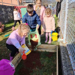 Mali vrtlari u akciji! Mali vrtlari u akciji!