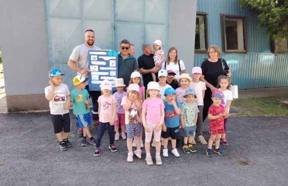 Skupina Leptirići posjetila Izvor Rakonek u Raši u sklopu cjelogodišnjeg projekta Naša mala knjižnica