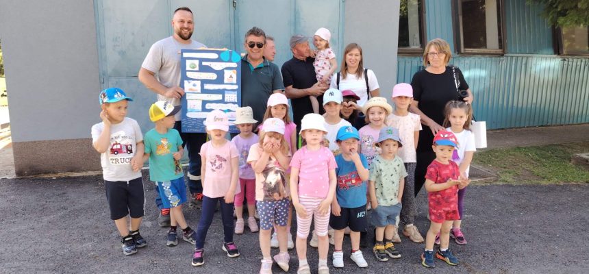 Skupina Leptirići posjetila Izvor Rakonek u Raši u sklopu cjelogodišnjeg projekta Naša mala knjižnica