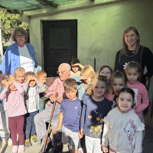 LEPTIRIĆI U POSJETI 105-GODIŠNJAKU